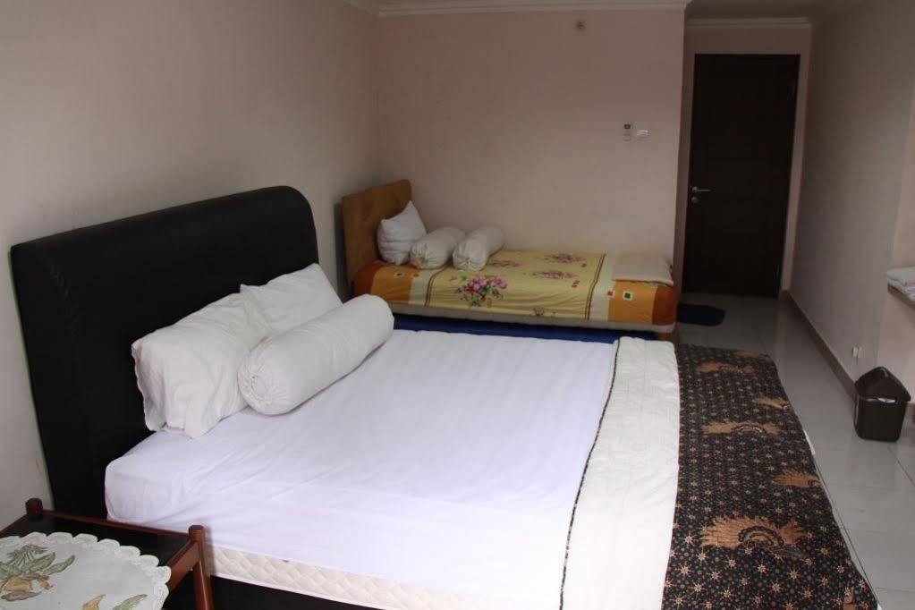 Pondok Malabar Guest House Jakarta Exterior foto
