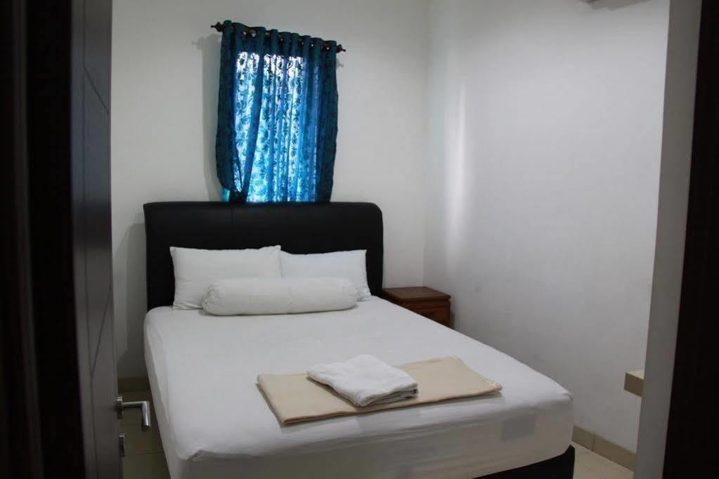 Pondok Malabar Guest House Jakarta Exterior foto